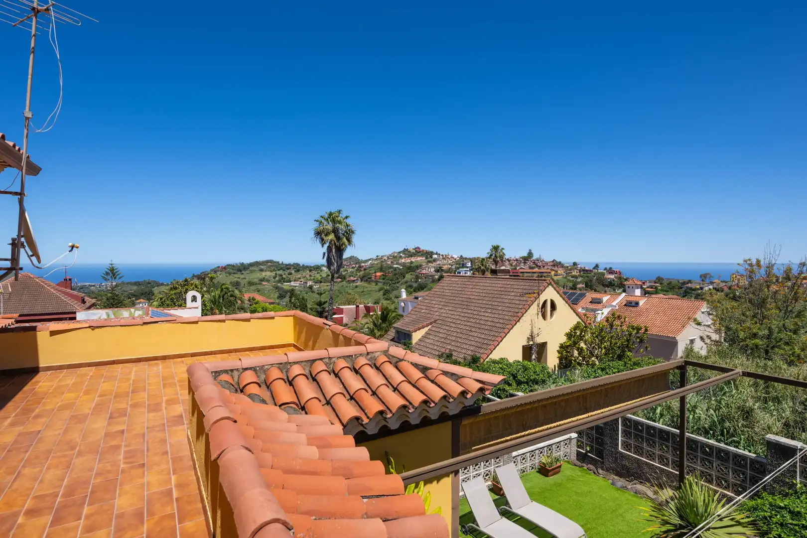 Vista exterior de Casa o chalet en venta en Santa Brígida con Jardín privado, Terraza y Trastero