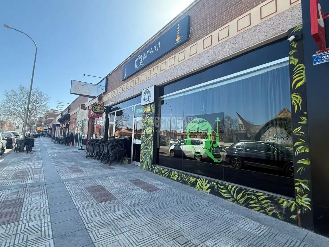 Vista exterior de Local en venta en Humanes de Madrid
