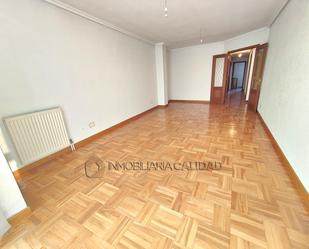 Living room of Flat for sale in Burgos Capital  with Heating and Storage room