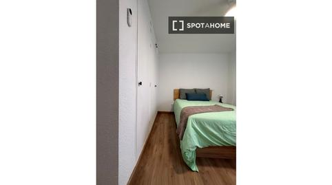 Photo 4 of Flat to share in Lucero, Madrid