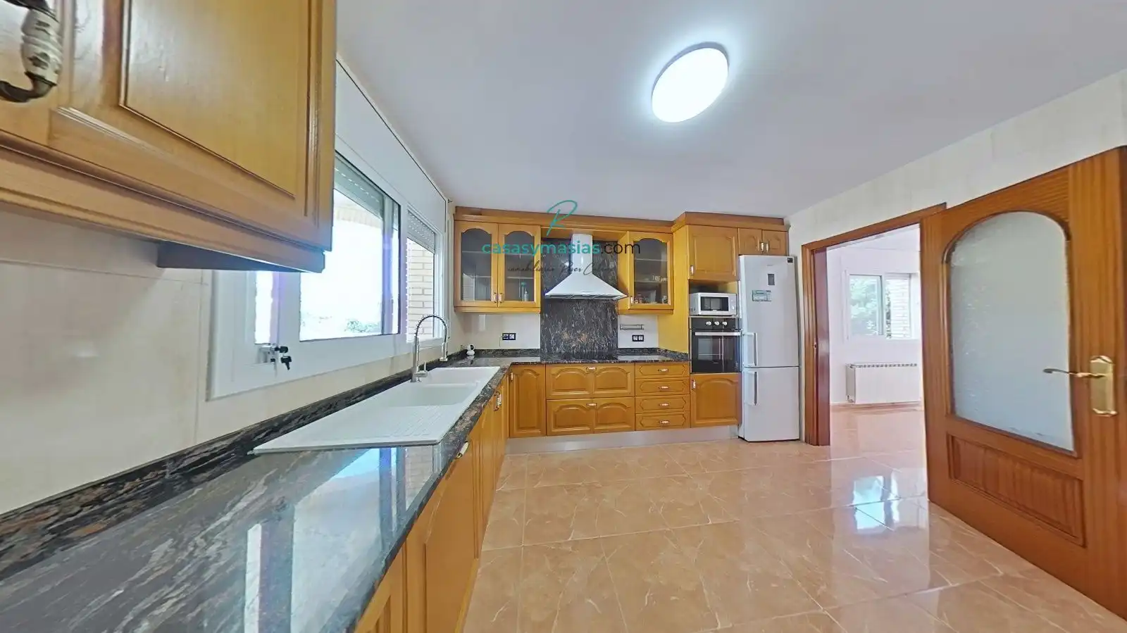 Cocina de Casa o chalet en venta en Sant Cugat Sesgarrigues con Aire acondicionado, Calefacción y Jardín privado
