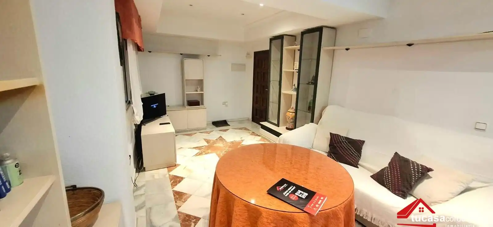 Living room of Flat for sale in Córdoba  with Air Conditioner and Furnished