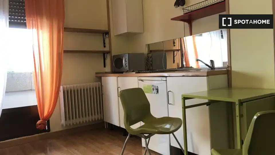 Kitchen of Study for share in Santa Marta de Tormes  with Air Conditioner and Terrace