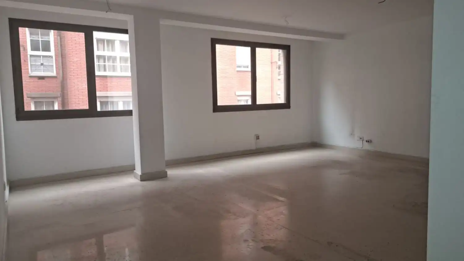 Büro zur Miete in Gijón 