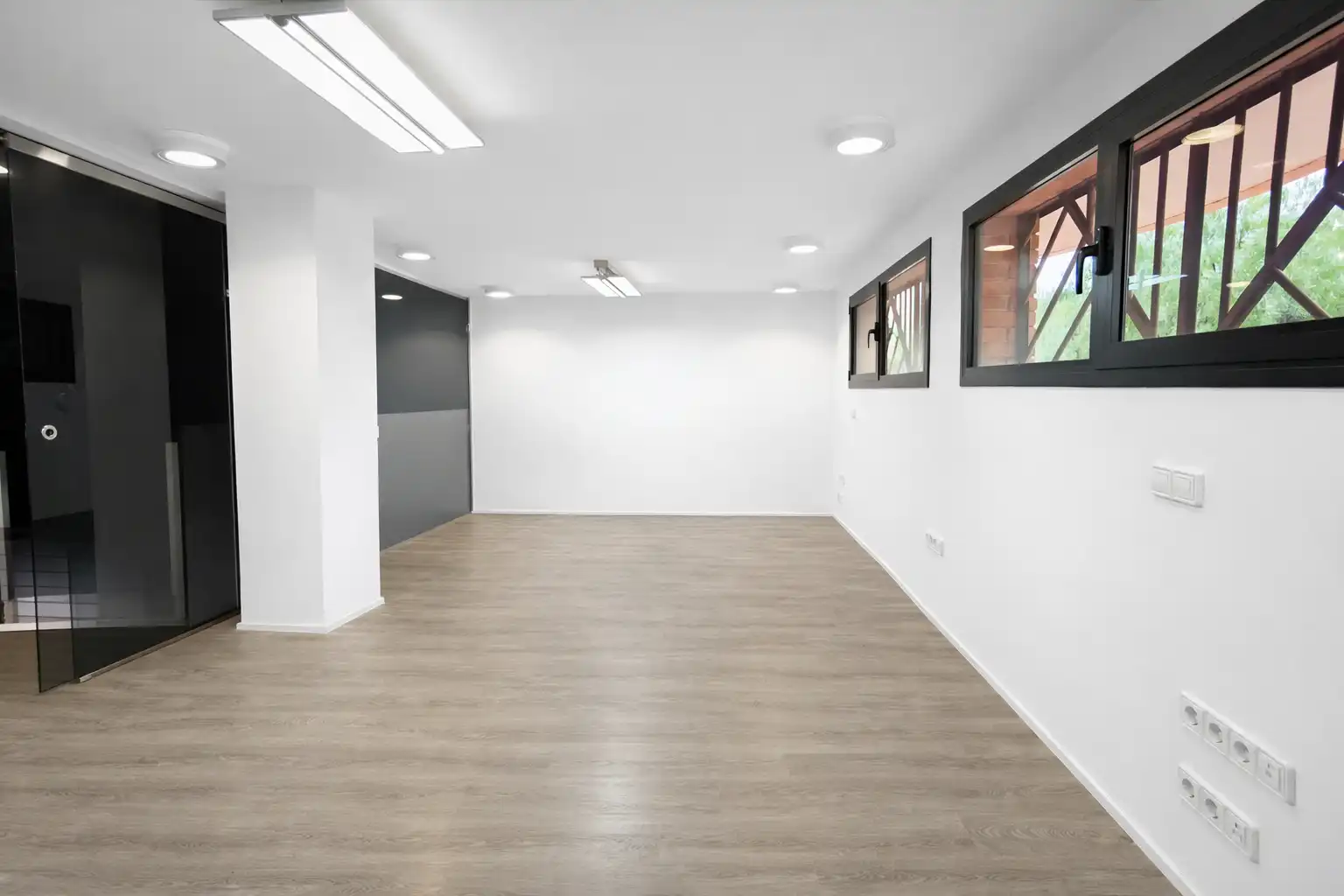 Commercial properties for rent in Reus  with Air Conditioner and Heating