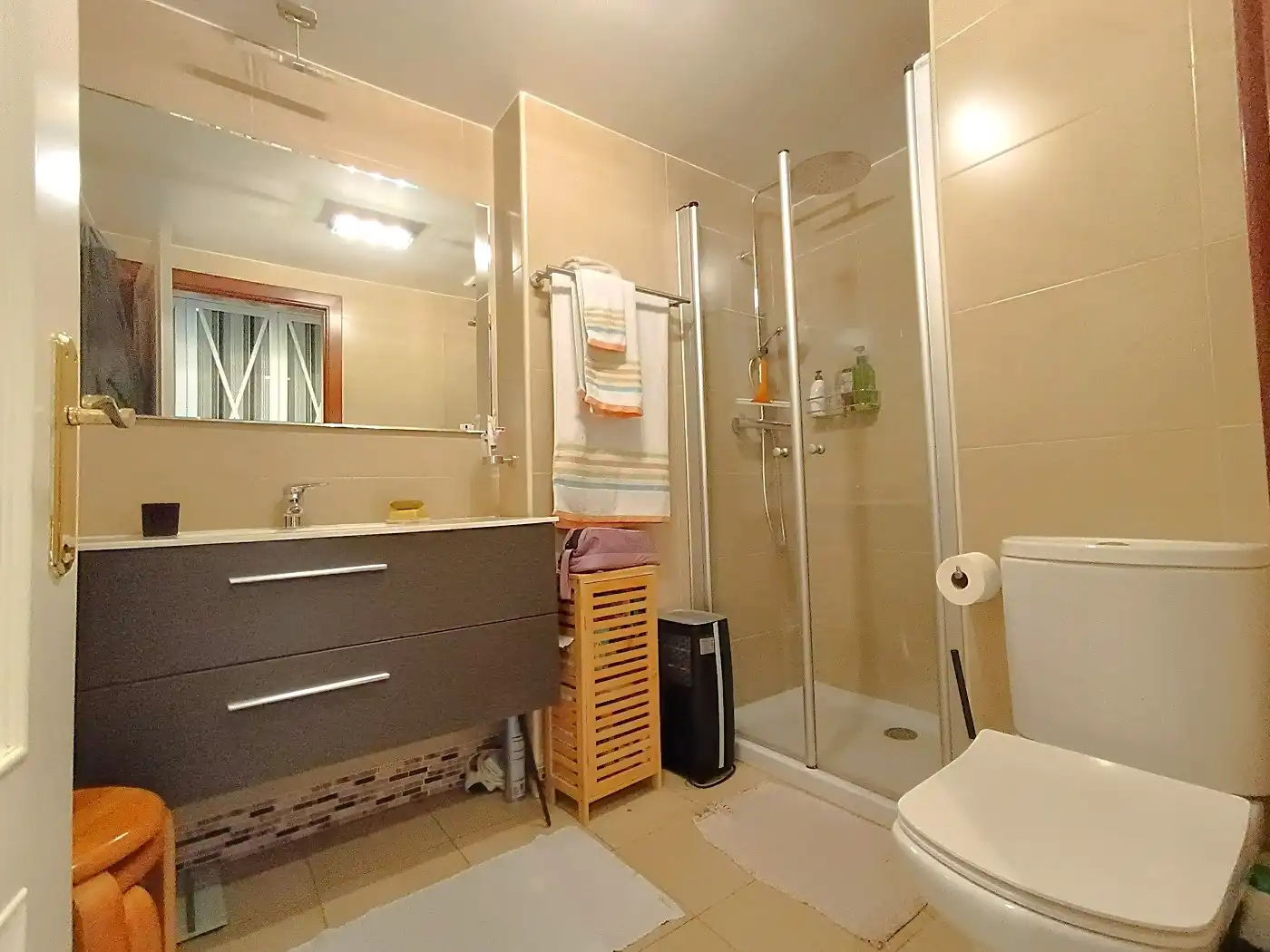 Baño de Ático en venta en Urduliz con Calefacción, Terraza y Trastero