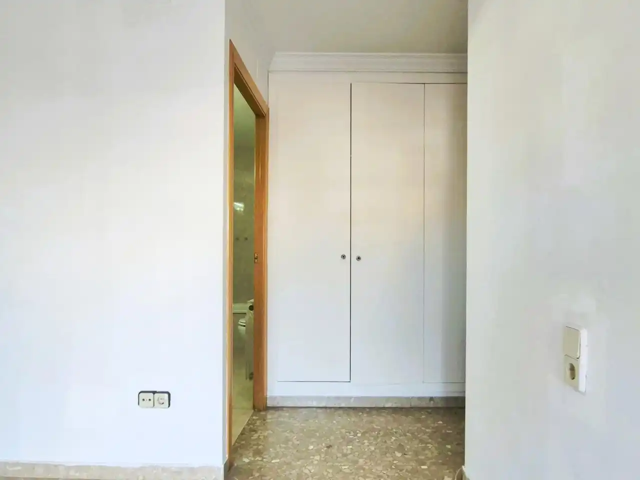 Piso en venta en Terrassa con Calefacción, Terraza y Balcón