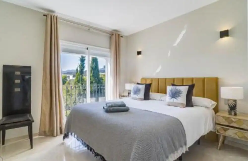 Habitación de Casa o chalet de alquiler en Marbella con Aire acondicionado, Jardín privado y Terraza
