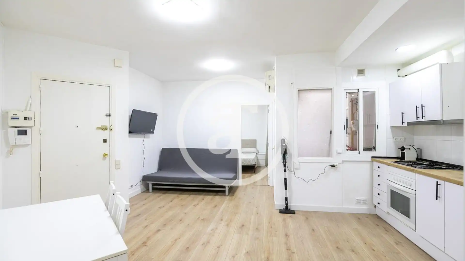 Wohnung zur Miete in  Barcelona Capital mit Klimaanlage, Möbliert und Ofen