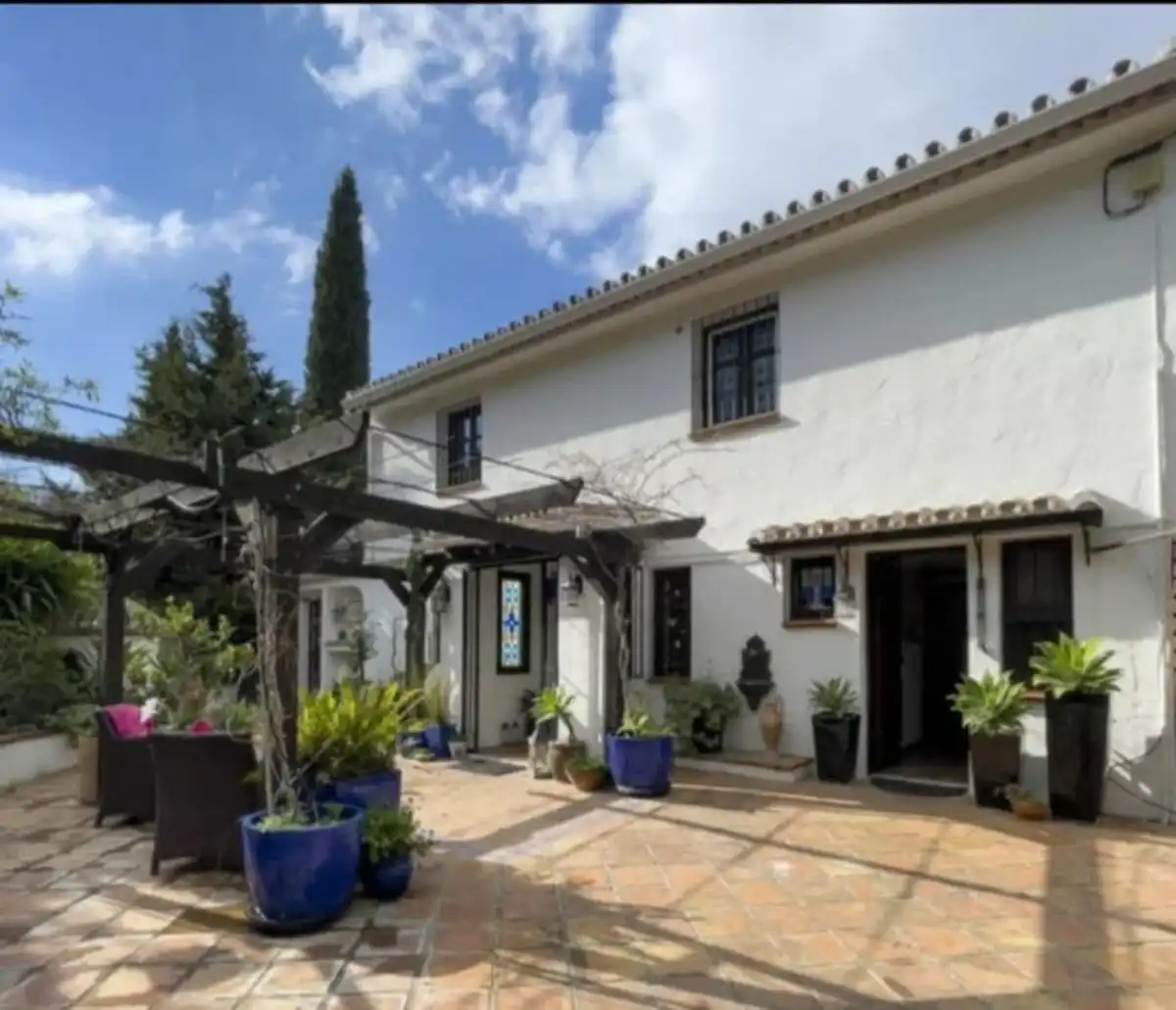 Xalet amb jardí en venda a Mijas pueblo