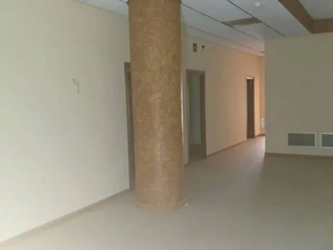 Local comercial en venda a Úbeda, imagen 12
