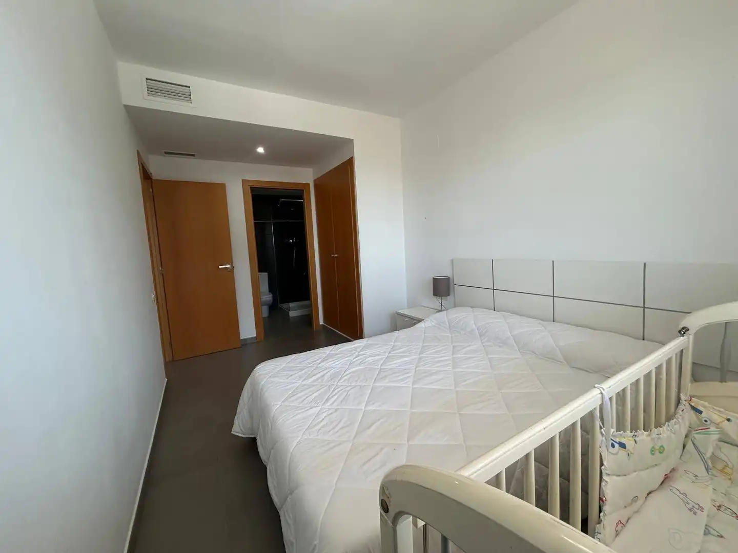 Schlafzimmer von Wohnungen zur Miete in Moncofa mit Klimaanlage, Privatgarten und Terrasse