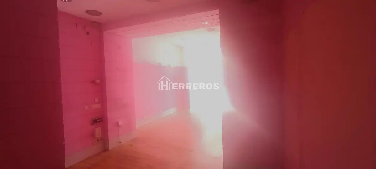 Business premises for sale in vara de rey, imagen 5