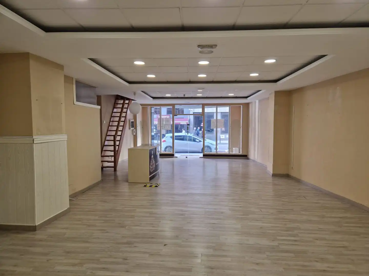 Business premises for sale in Joaquin Cayon, imagen 8