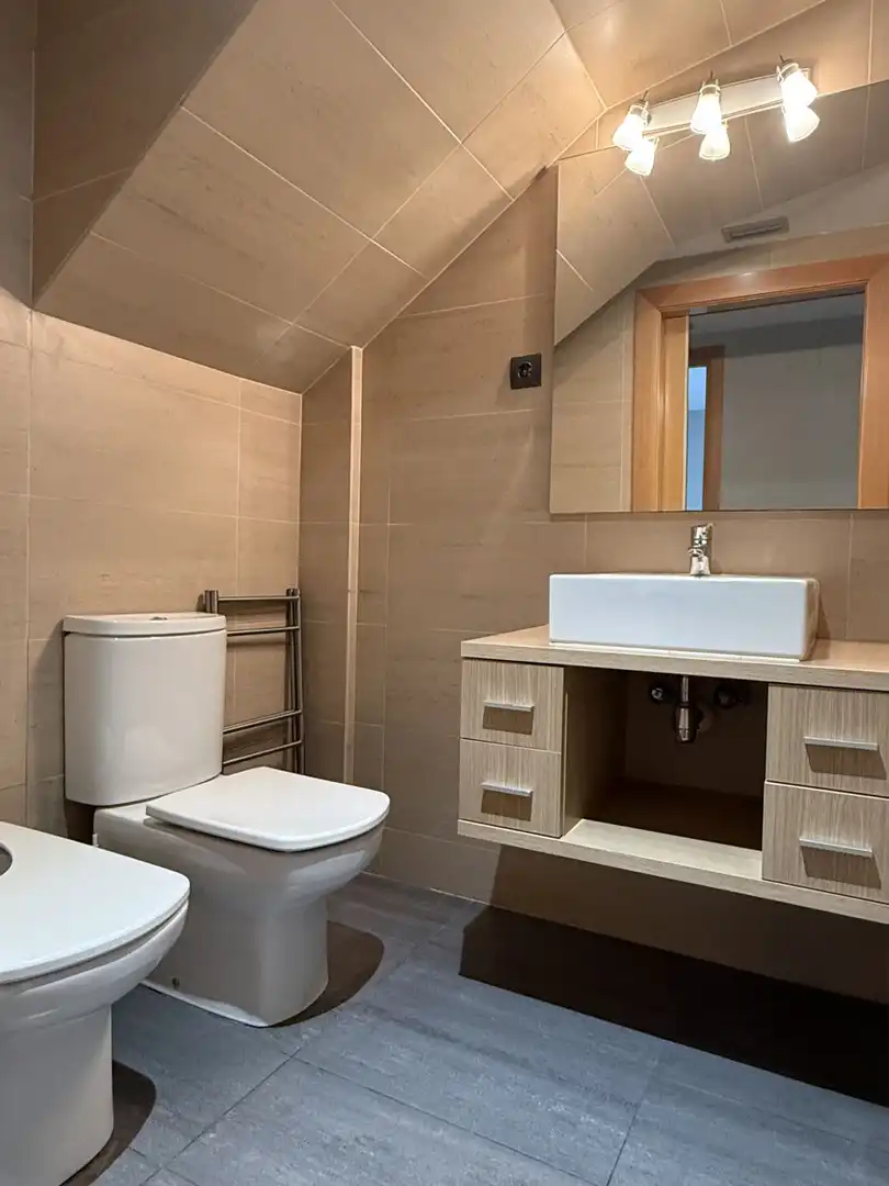 Baño de Piso en venta en Sant Boi de Llobregat con Aire acondicionado y Calefacción