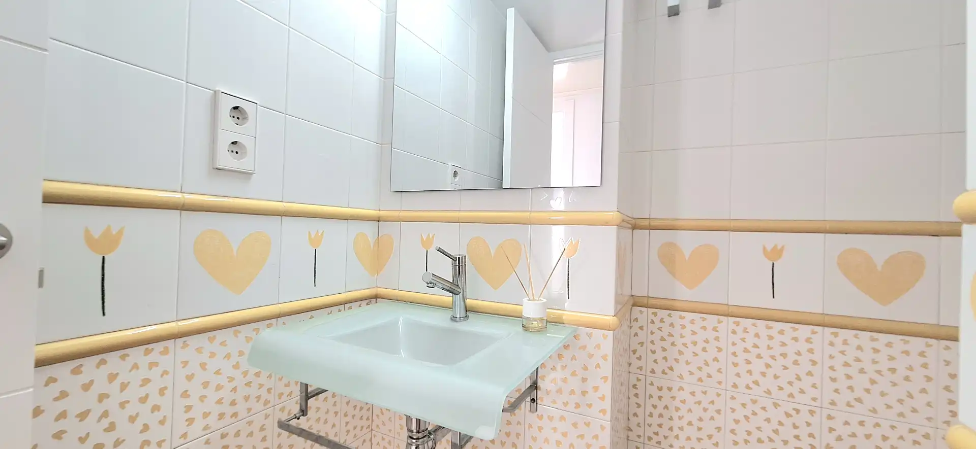 Baño de Piso en venta en Montgat con Calefacción, Parquet y Horno