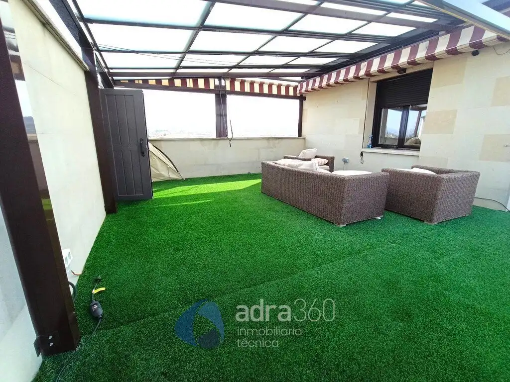 Terraza de Ático en venta en  Logroño con Aire acondicionado, Calefacción y Terraza