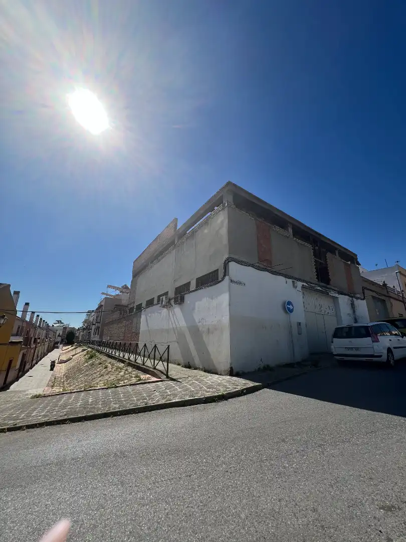 Terrenys i solars en venda a Coria del Río