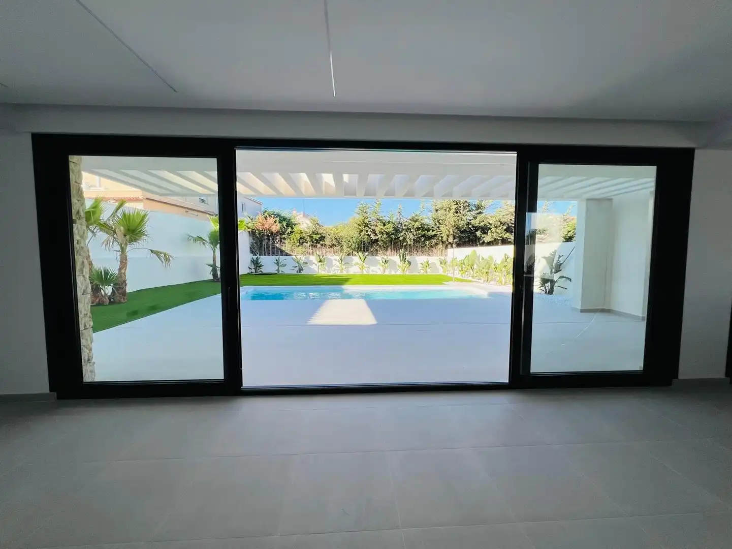 Piscina de Casa o xalet en venda en Torrevieja amb Aire condicionat, Calefacció i Jardí privat