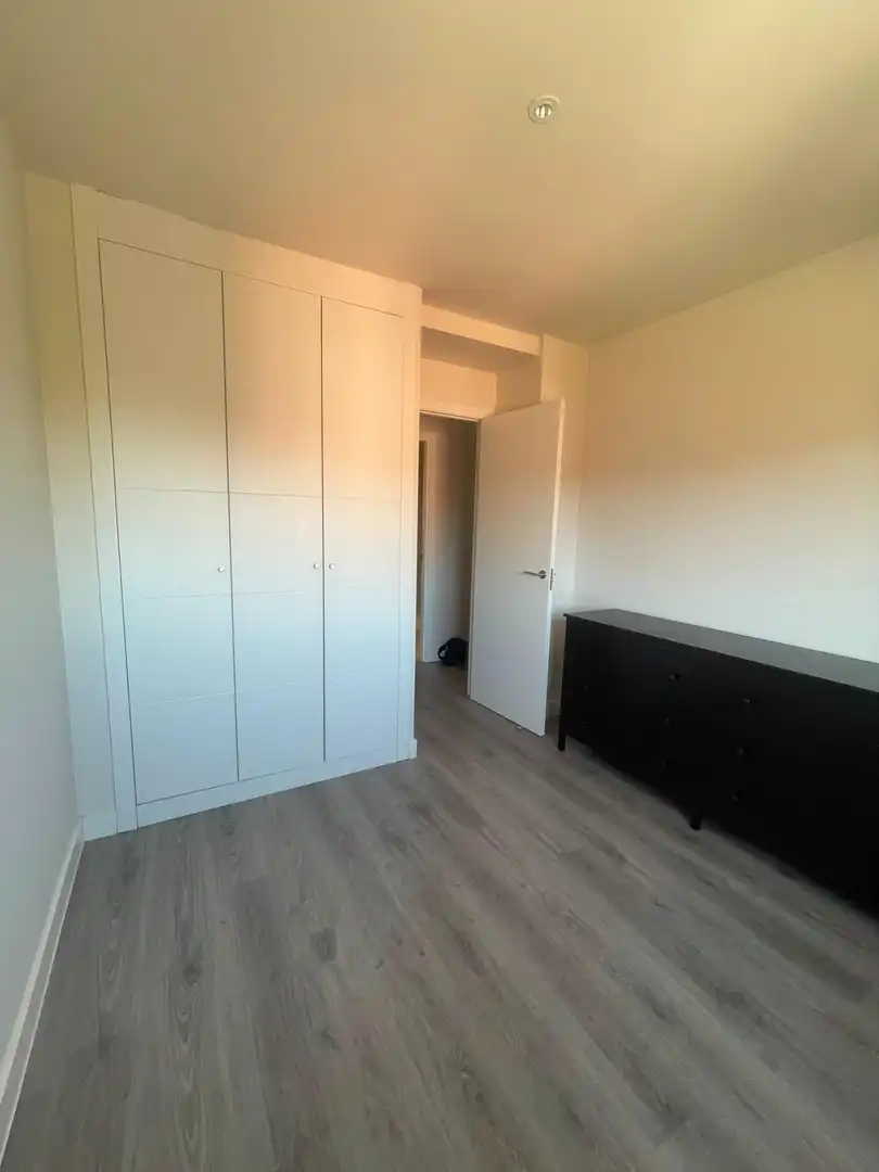 Habitación de Ático de alquiler en Alcalá de Henares con Aire acondicionado, Calefacción y Jardín privado