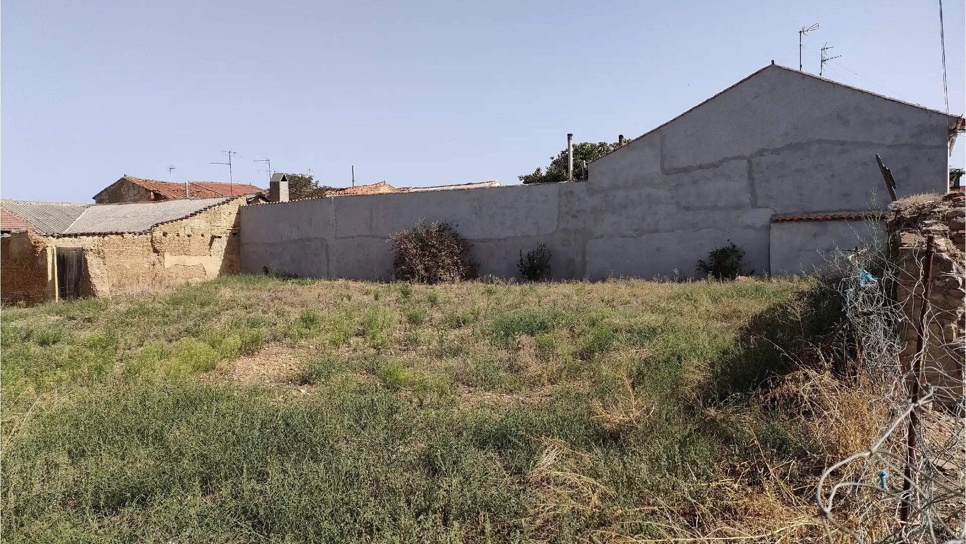 Residential zum Verkauf in Palacios de la Valduerna