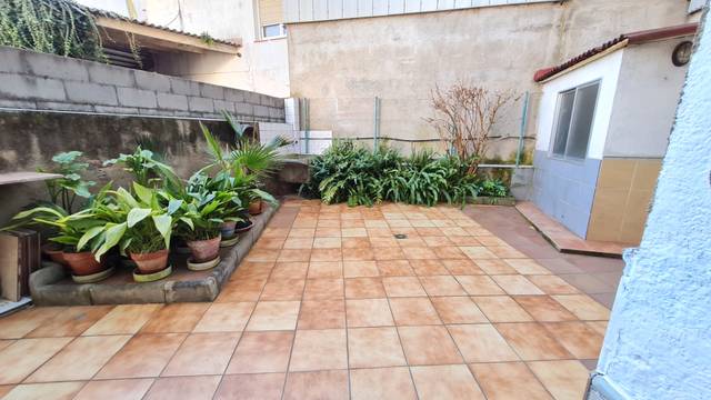 Casa adosada en Venta en Carrer del Contoliu, 37 en Centre