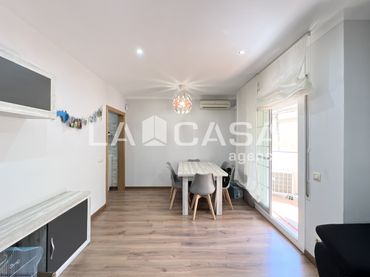 Piso con balcón en venta en Carrer de Rodrigo Caro