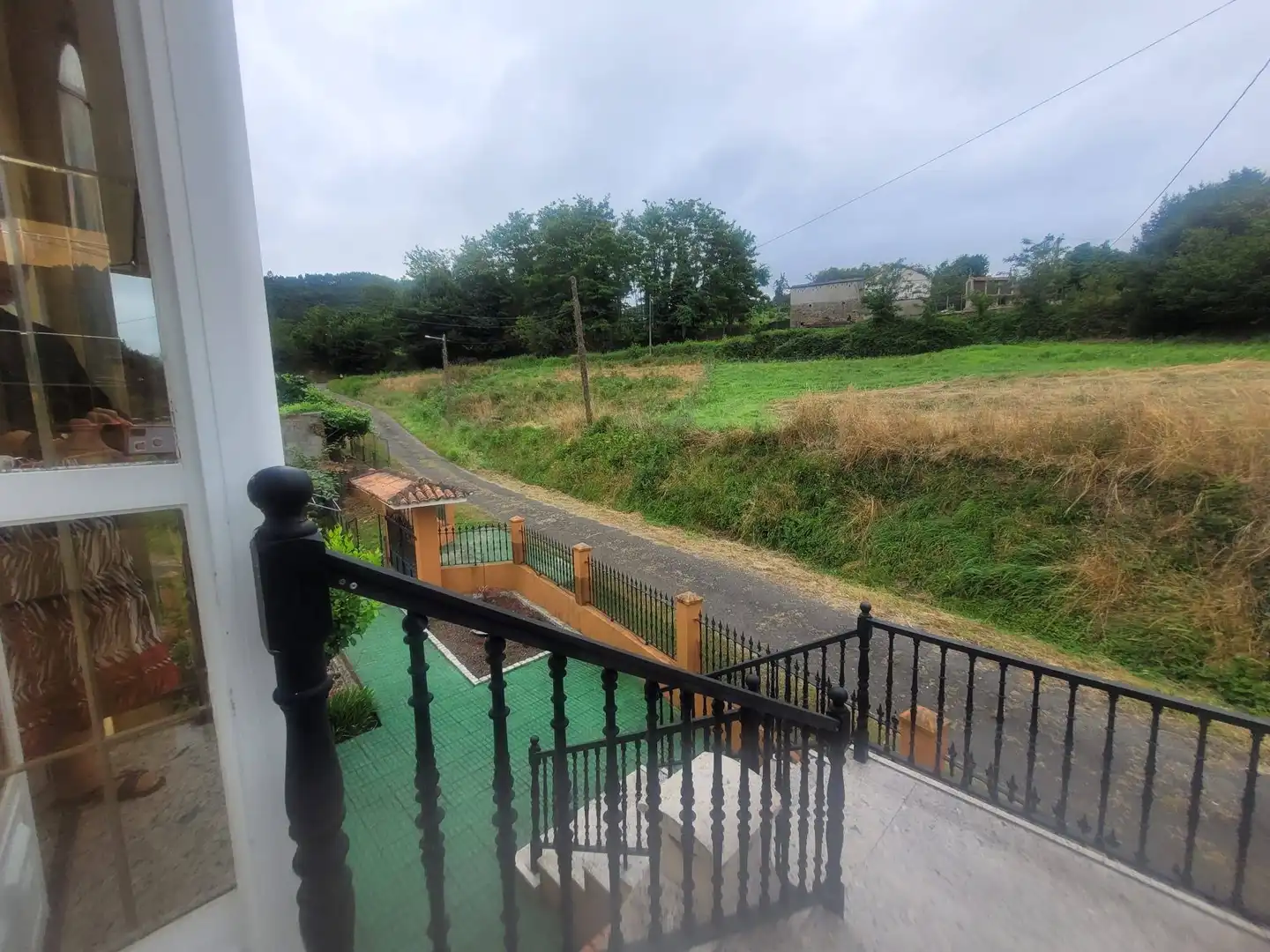 Casa o xalet en venda en A Estrada  amb Jardí privat, Traster i Piscina