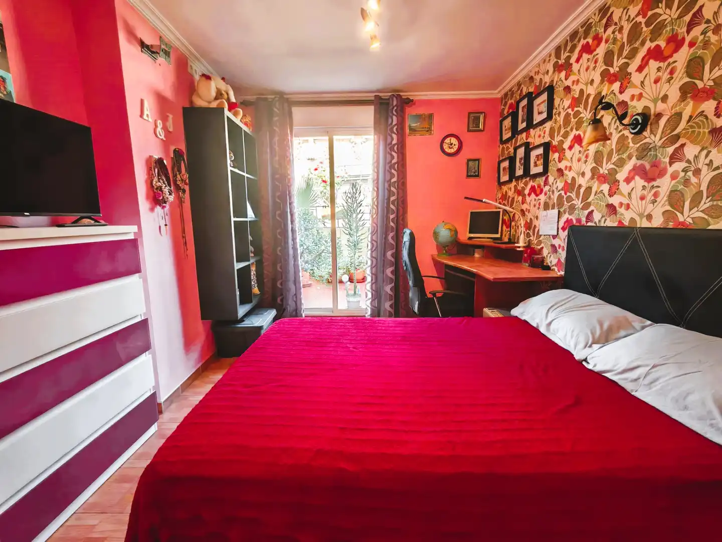 Habitación de Ático en venta en Orihuela con Aire acondicionado, Terraza y Trastero