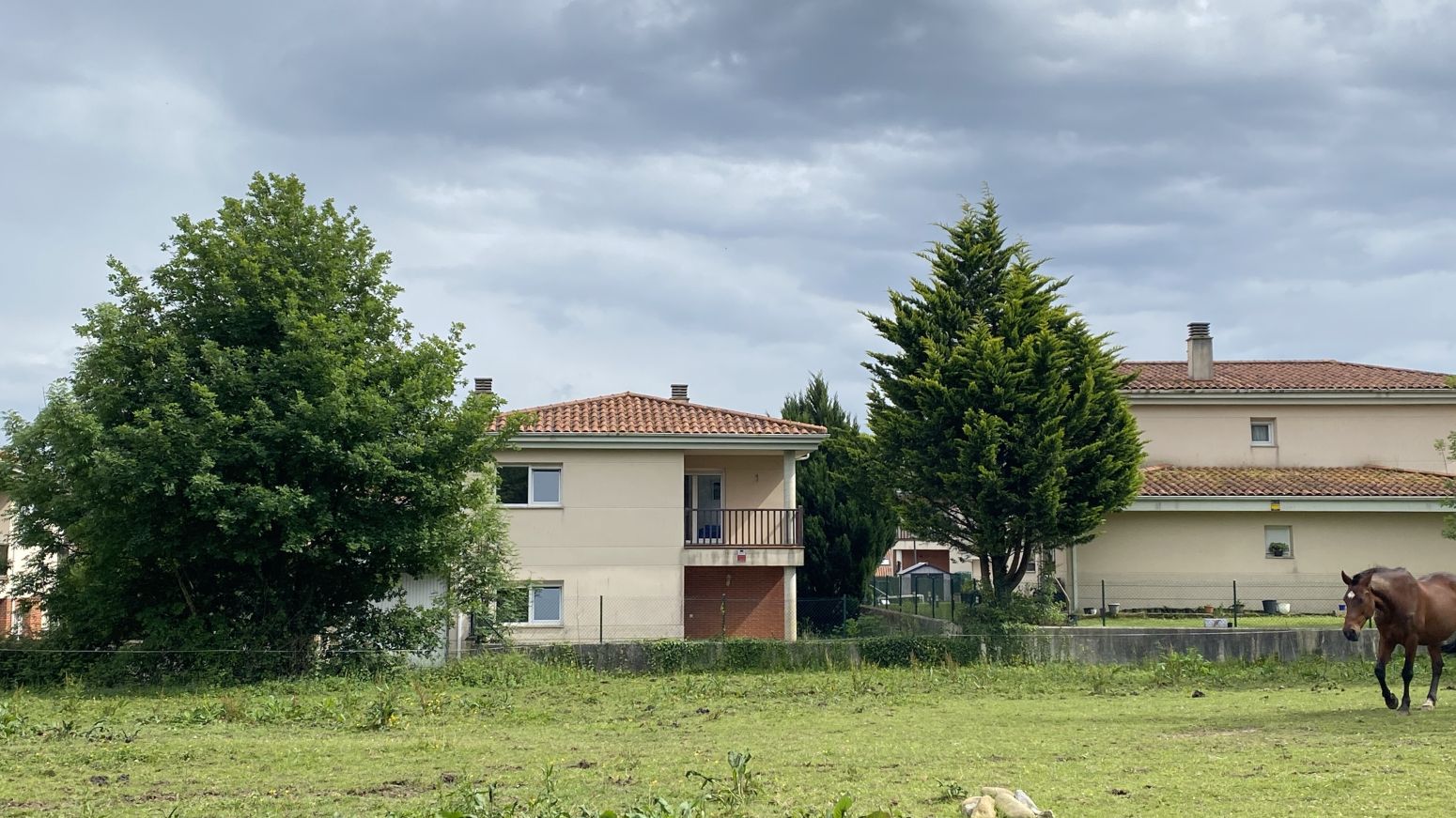 Vista exterior de Casa o xalet en venda en Ribamontán al Monte amb Calefacció, Jardí privat i Parquet