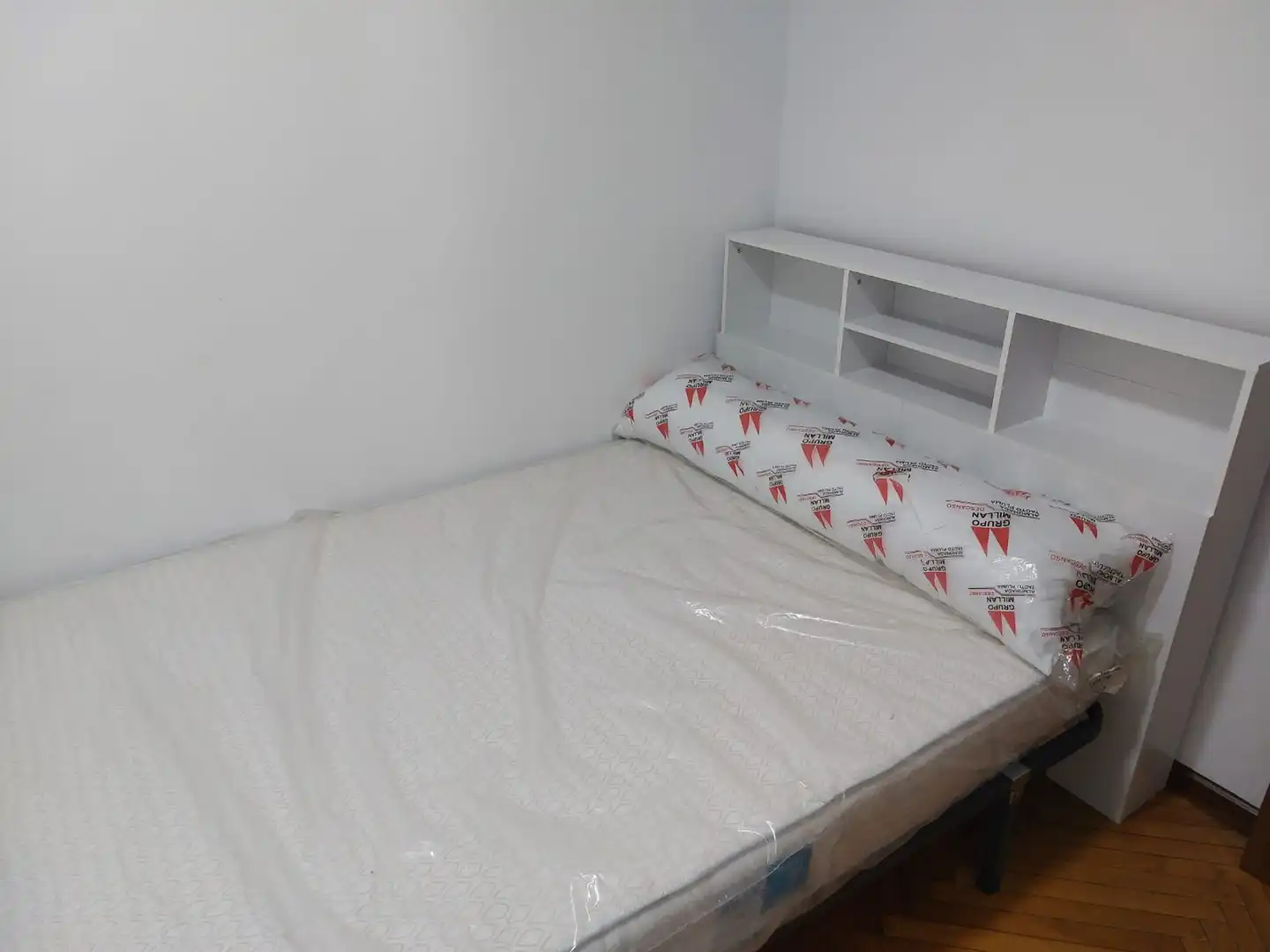 Bedroom of Flat for rent in Santiago de Compostela   with Heating, Furnished and Oven