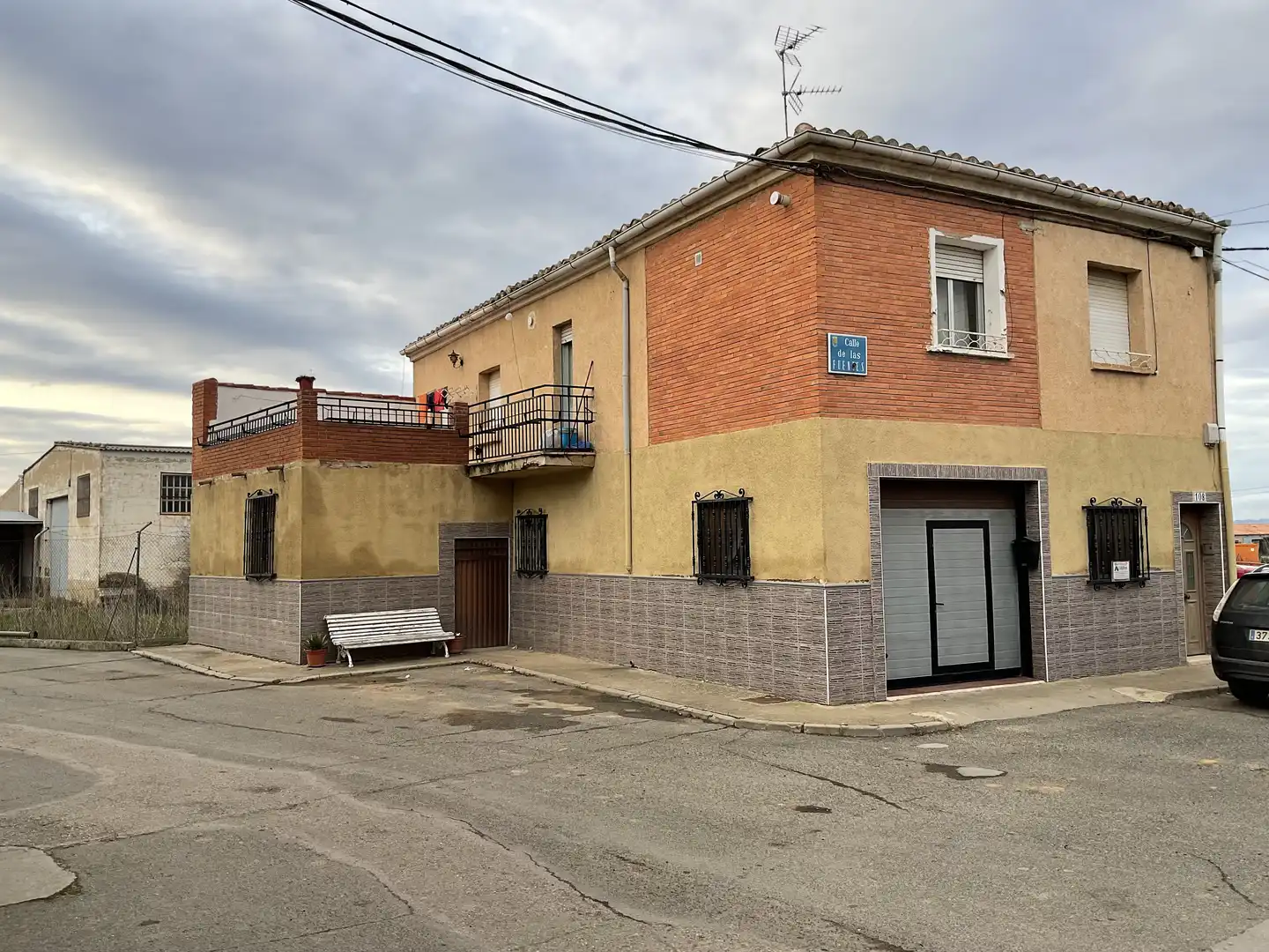 Casa con terraza en venta en Calle Margubete