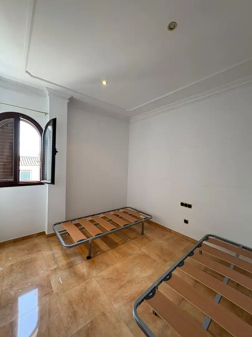 Habitación de Casa o chalet de alquiler en Carmona con Aire acondicionado, Calefacción y Terraza