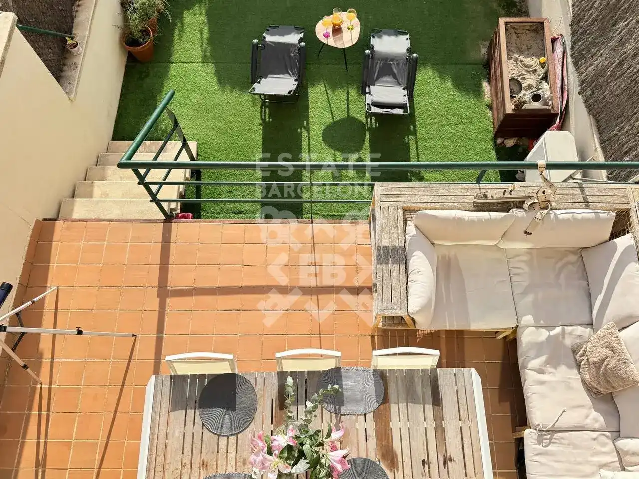 Terrasse von Maisonette zum Verkauf in Sitges mit Klimaanlage, Heizung und Privatgarten