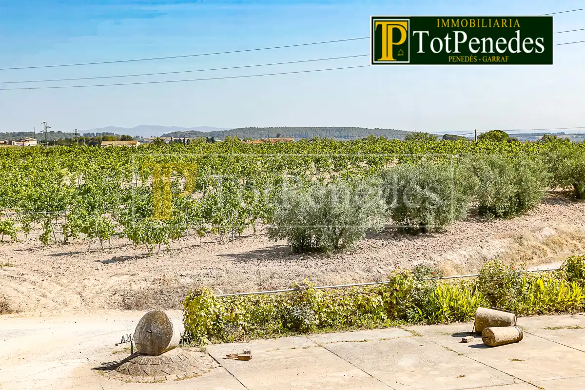 Country house zur Miete in Font-rubí mit Klimaanlage, Heizung und Privatgarten