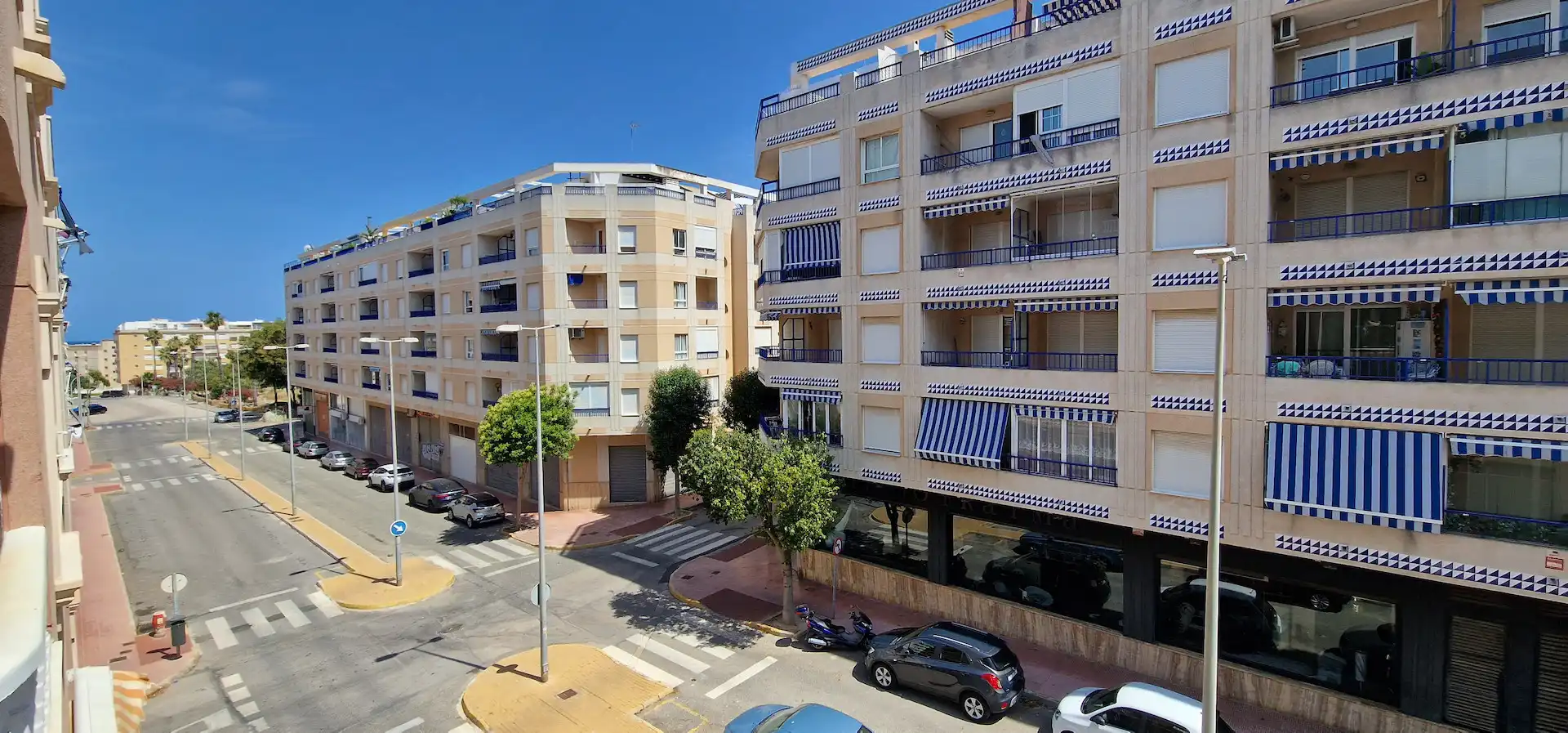 Vista exterior de Apartament de lloguer en Guardamar del Segura amb Aire condicionat, Calefacció i Moblat