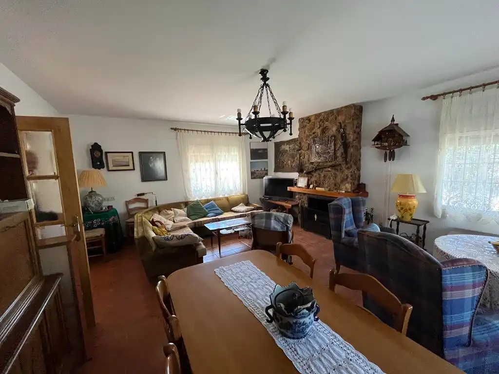 Sala de estar de Finca rústica en venta en Vianos con Calefacción, Jardín privado y Trastero