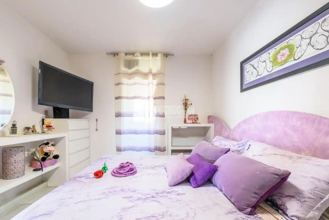 Semi-detached house with terrace for sale in Av. Corts Catalanes, imagen 18