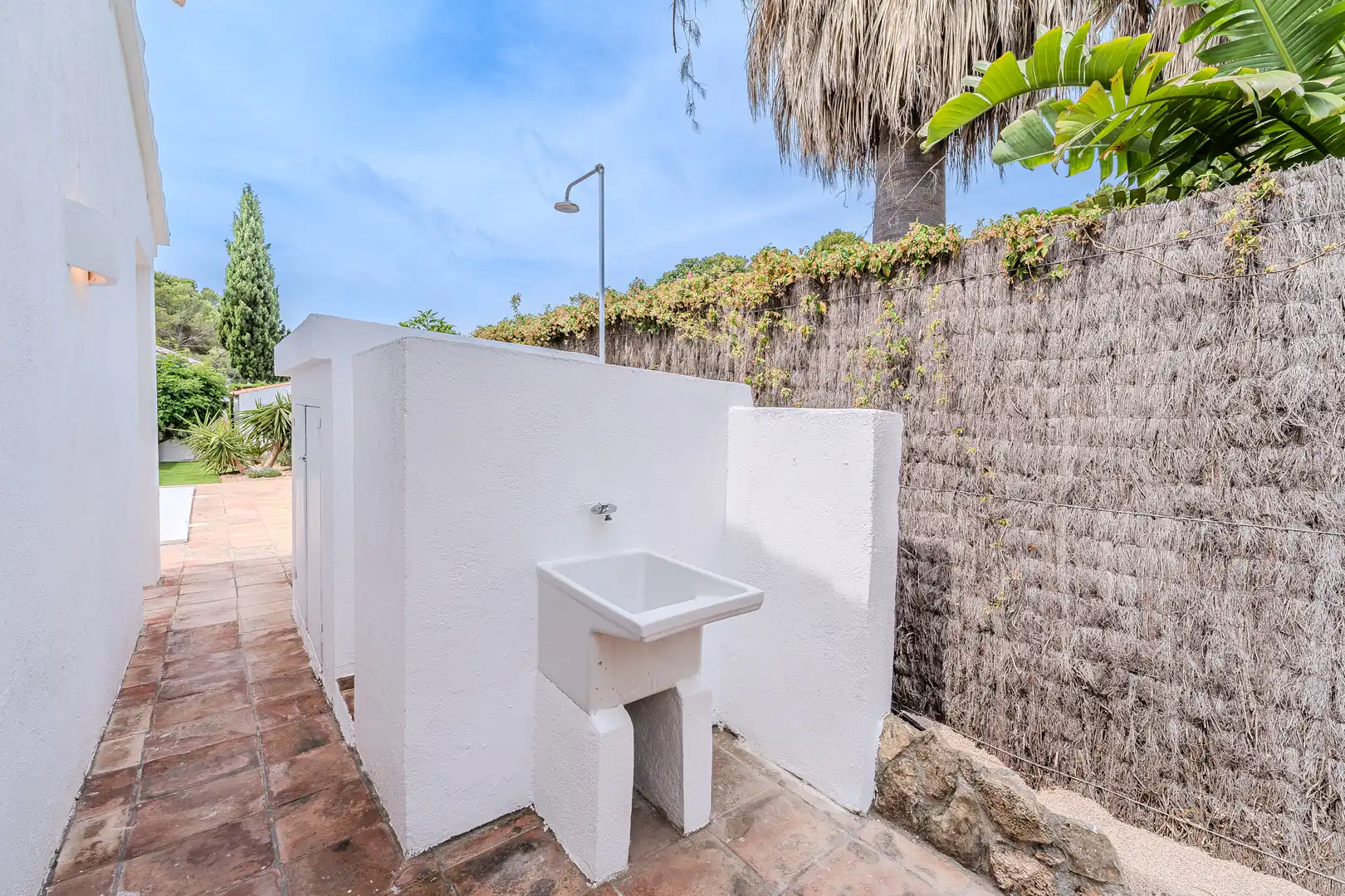 Garden of Houses for sale in L'Ametlla de Mar   with Air Conditioner, Heating and Private garden