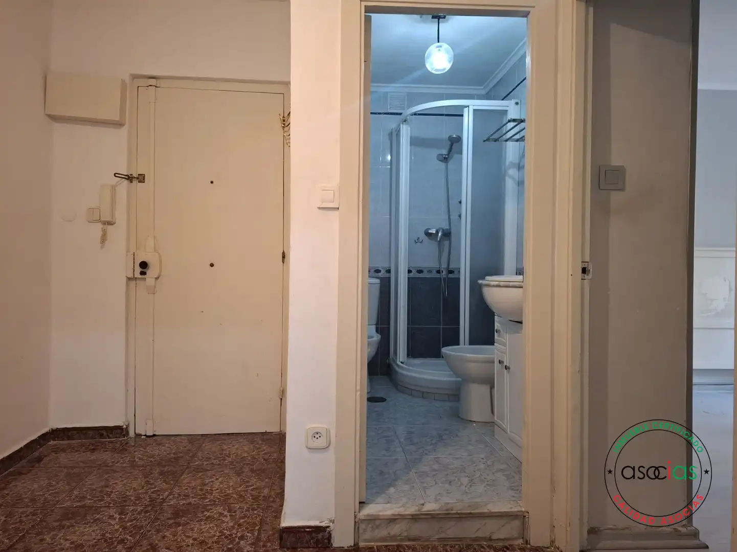 Baño de Piso en venta en Gijón  con Calefacción