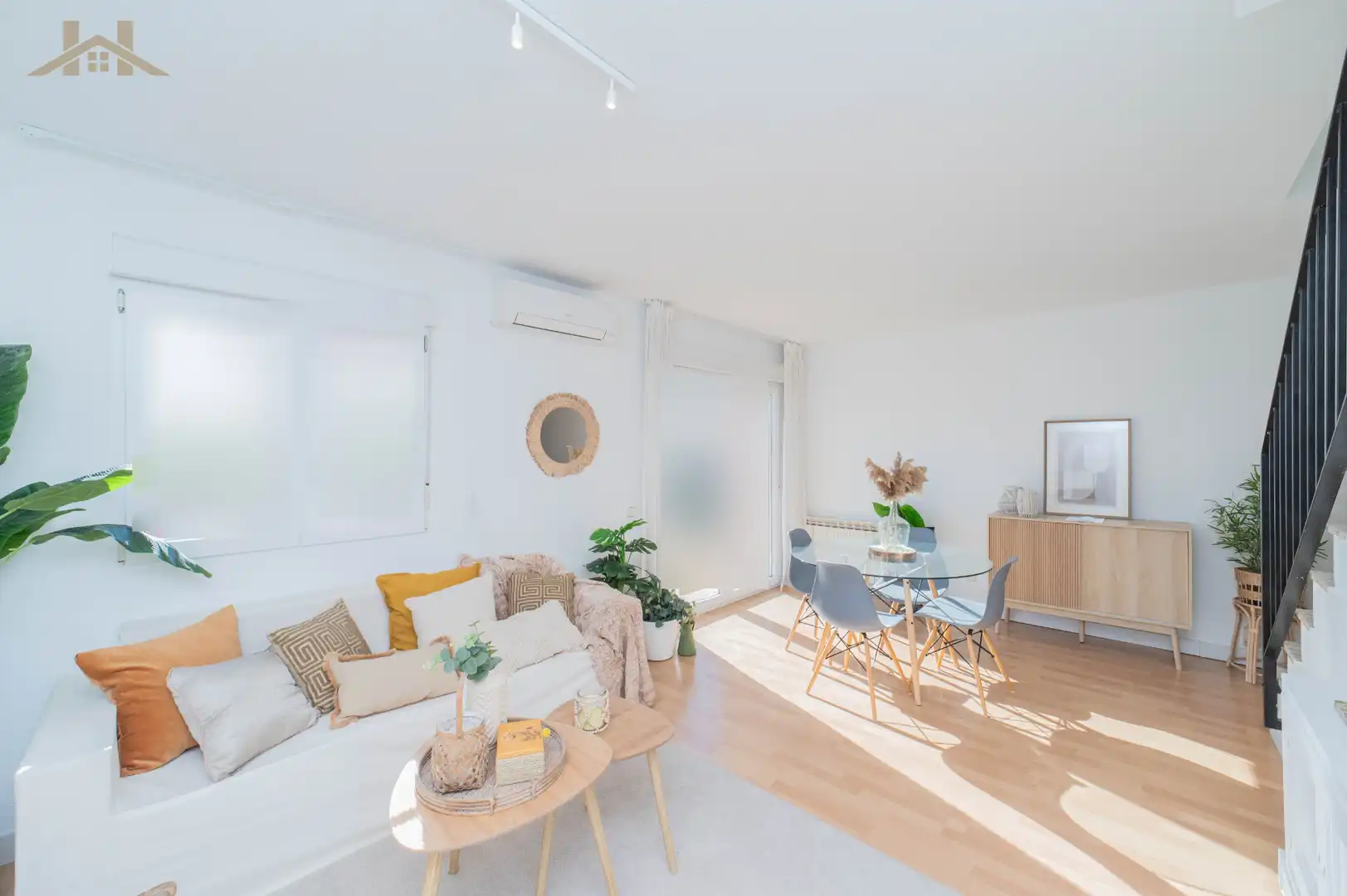 Living room of Houses for sale in Móstoles  with Air Conditioner, Heating and Terrace