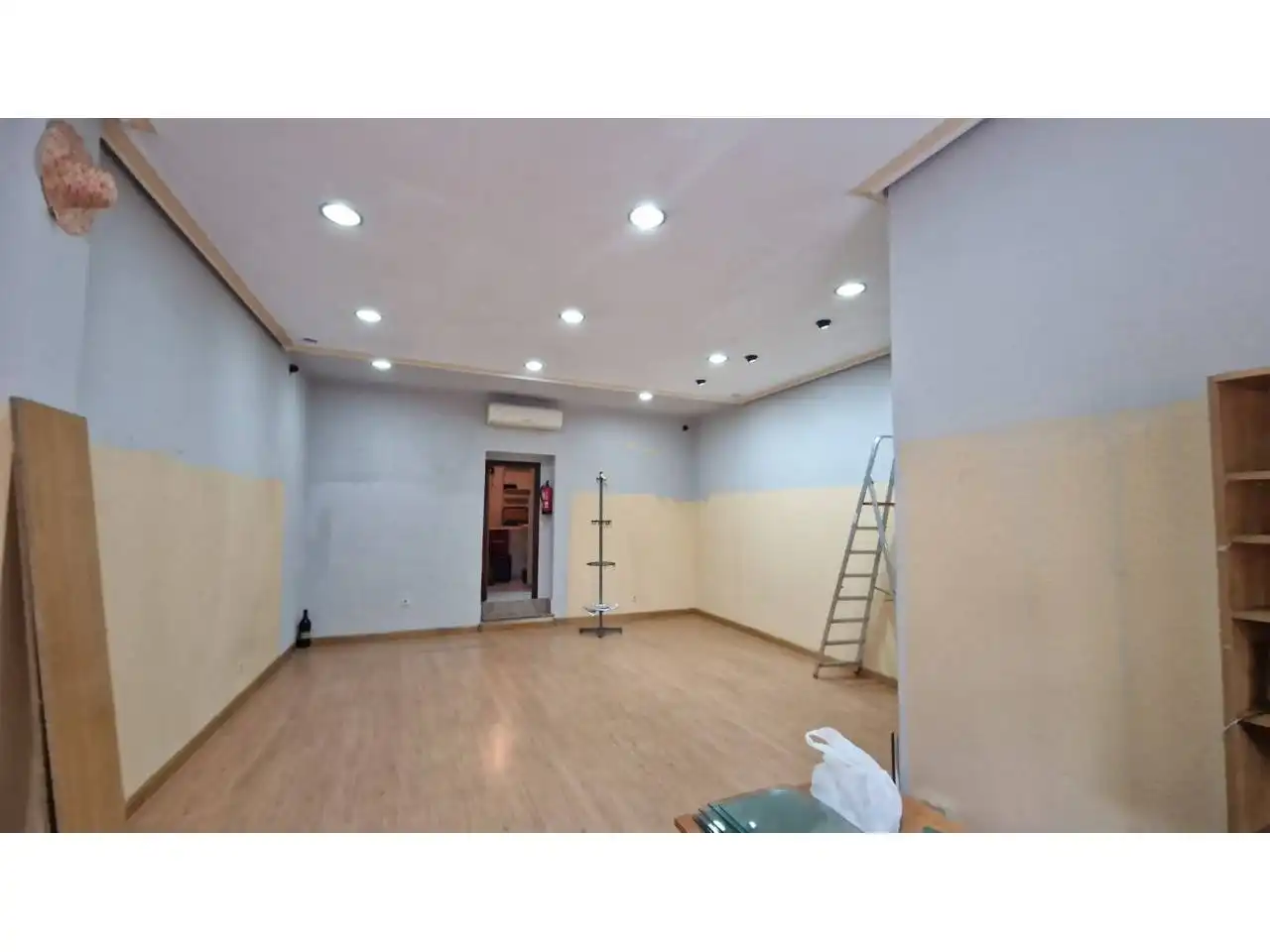 Local comercial en venda a Calle SANCHEZ ARJONA 9, imagen 2