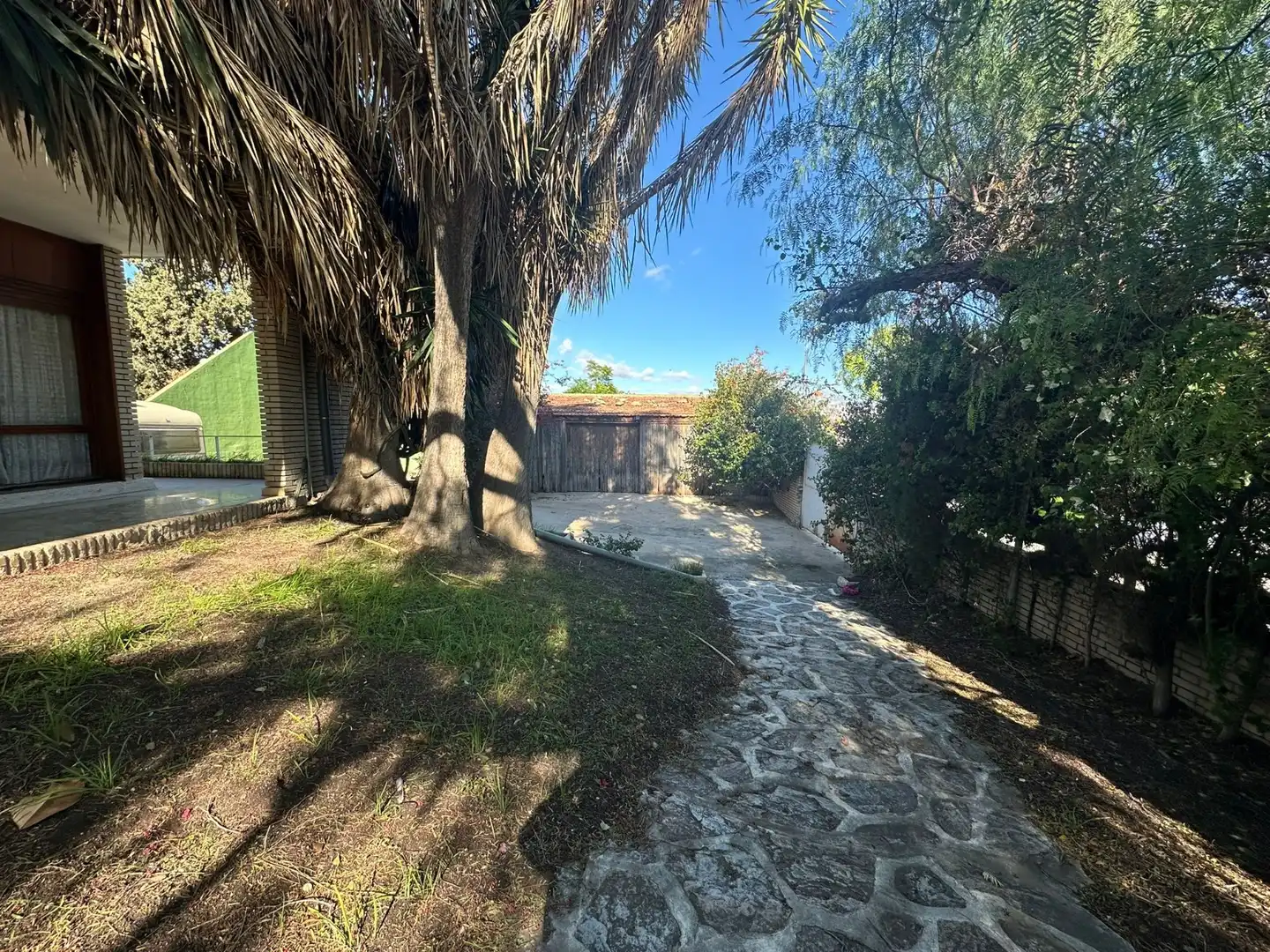 Vista exterior de Casa o xalet en venda en Alicante / Alacant amb Jardí privat, Terrassa i Piscina