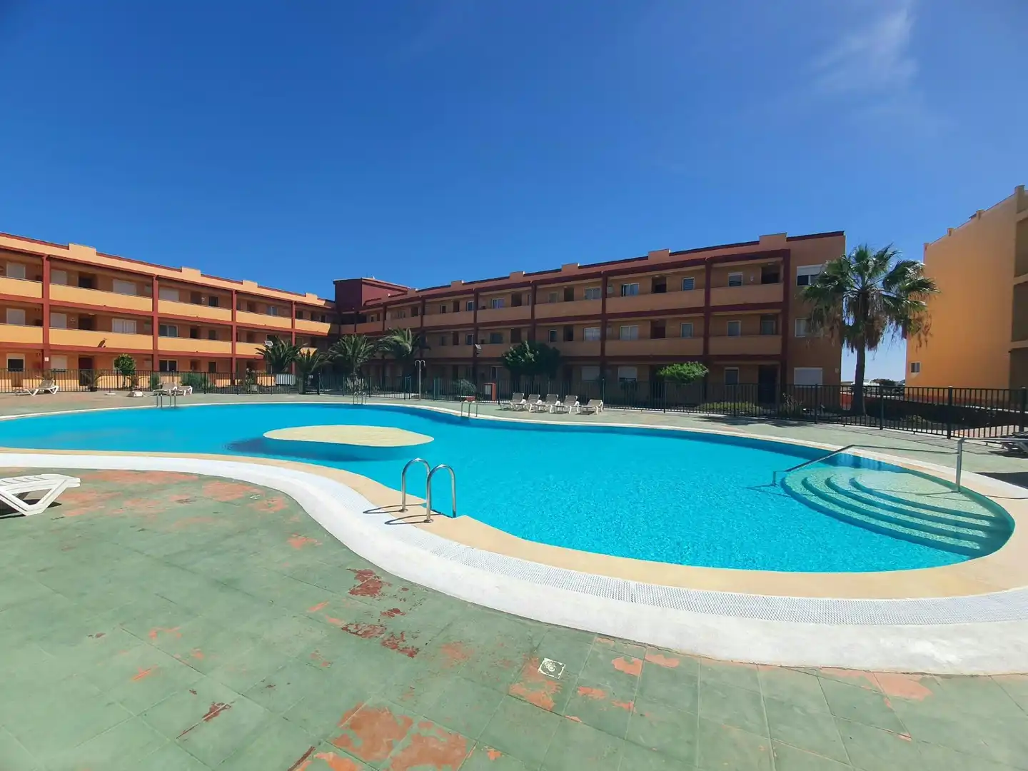 Swimming pool of Ground floor for sale in Parque Holandés