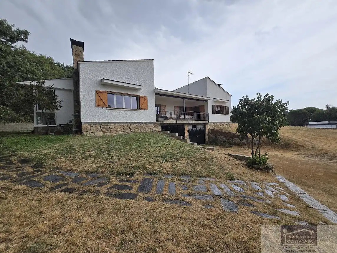 Vista exterior de Finca rústica en venta en Bustarviejo con Calefacción y Terraza