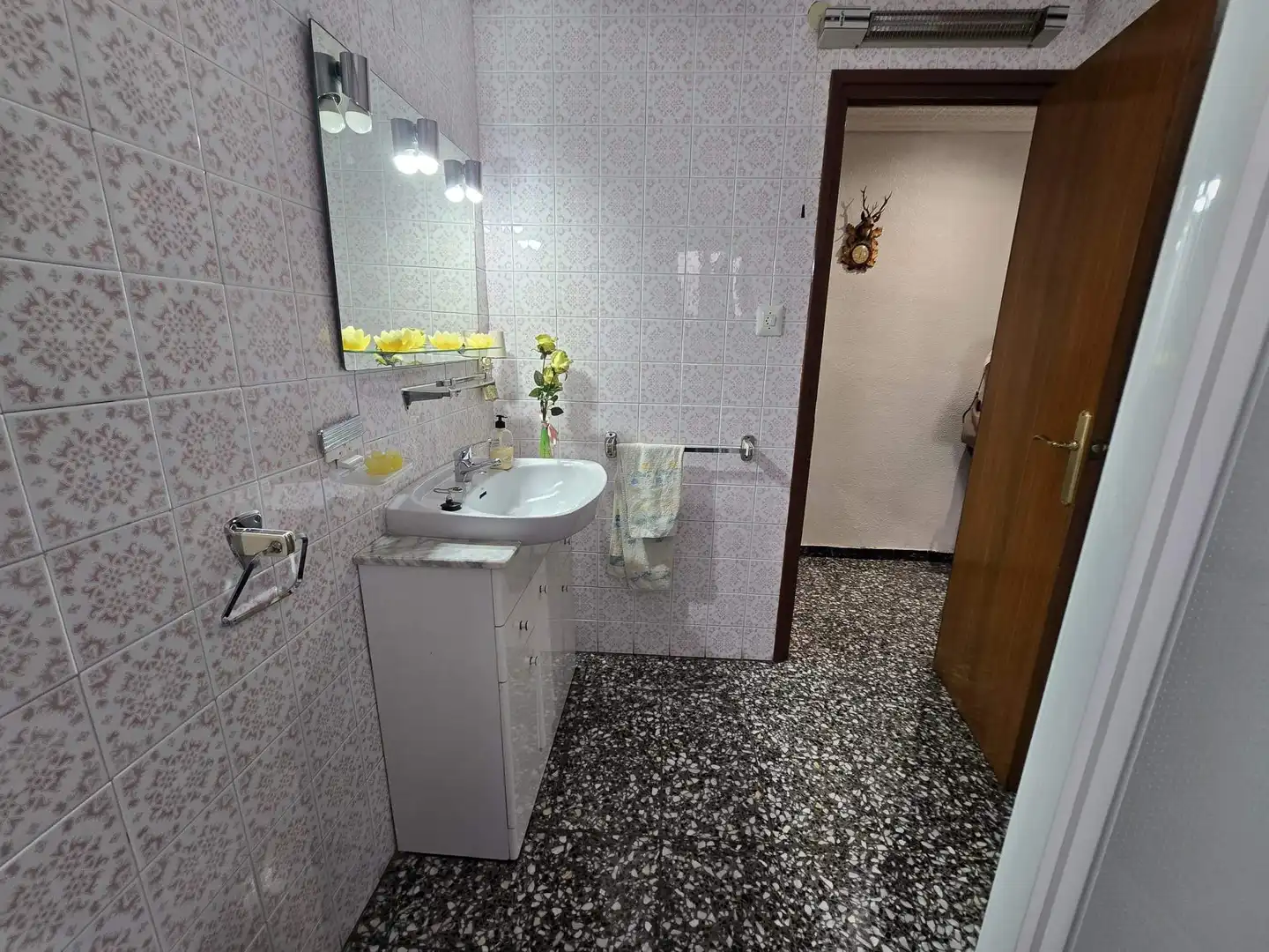 Bathroom of Flat for sale in Elche / Elx  with Air Conditioner and Balcony