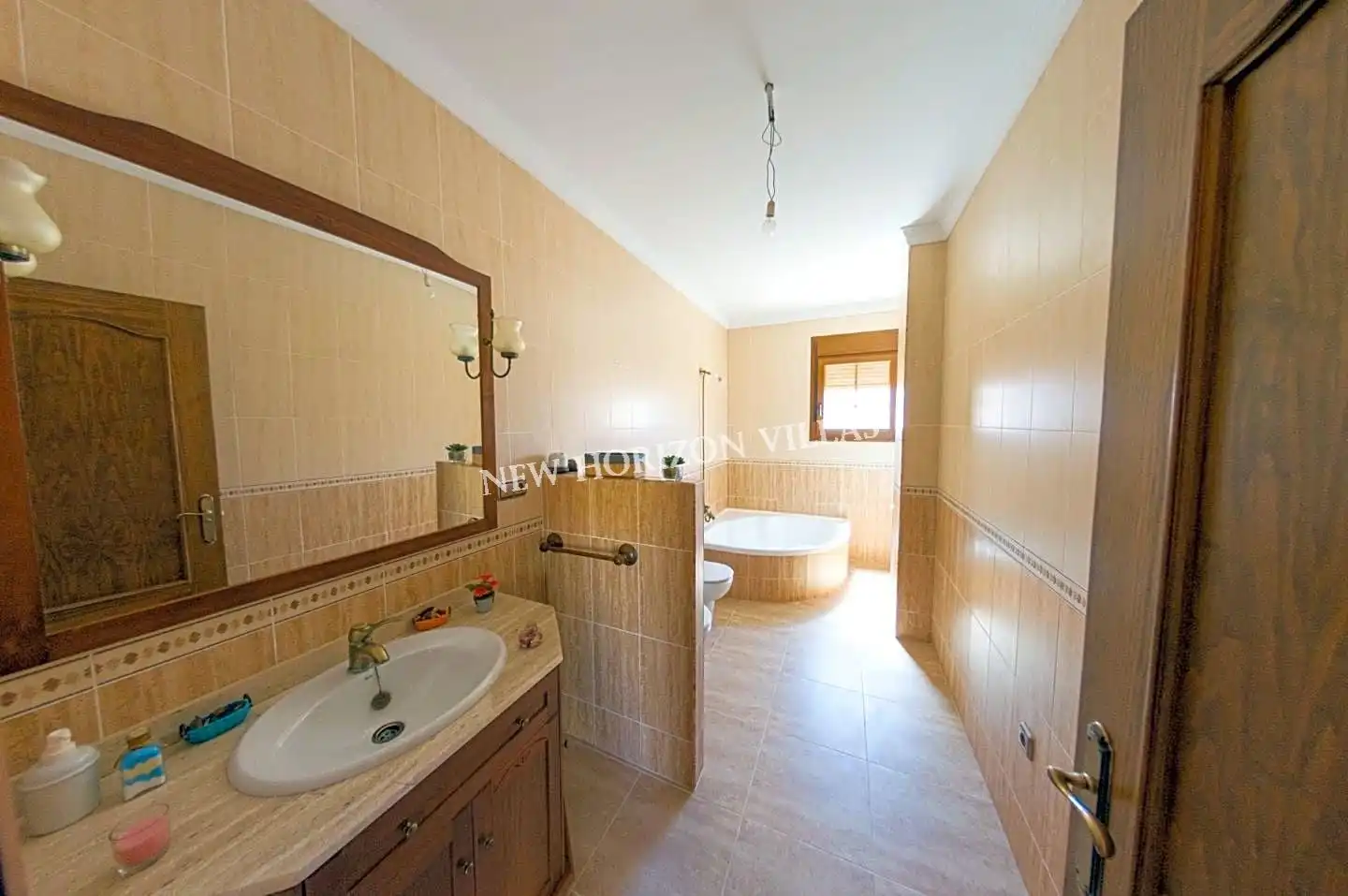 Bany de Casa o xalet en venda en Zurgena amb Aire condicionat, Terrassa i Piscina
