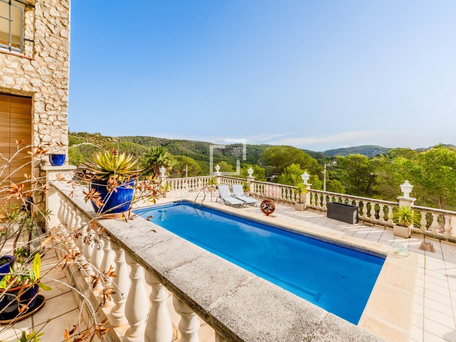 Piscina de Casa o xalet en venda en Olivella amb Aire condicionat, Calefacció i Jardí privat