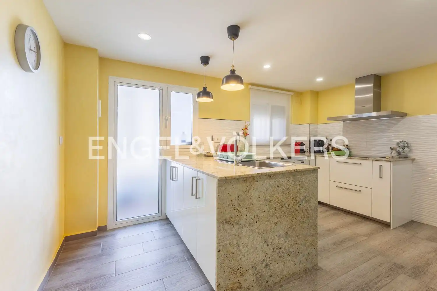Flat with terrace for sale in Campanar, imagen 4