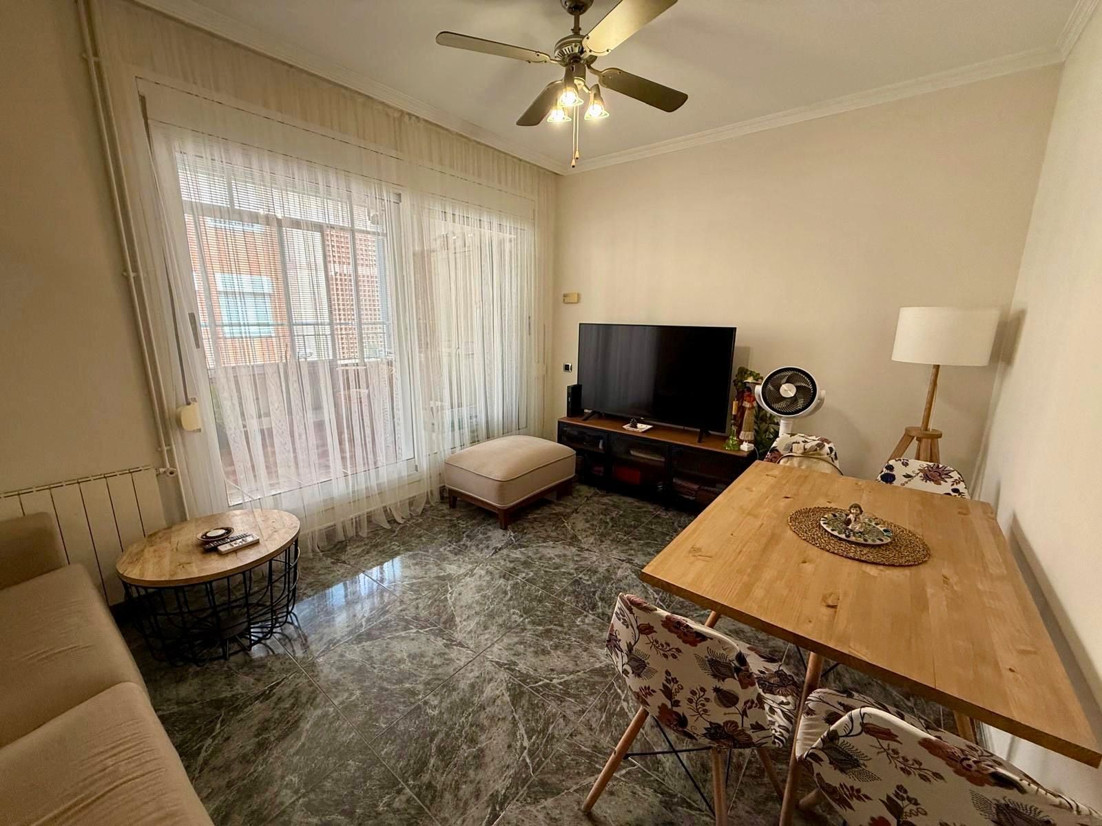 Living room of Flat for sale in Cornellà de Llobregat  with Air Conditioner, Heating and Furnished